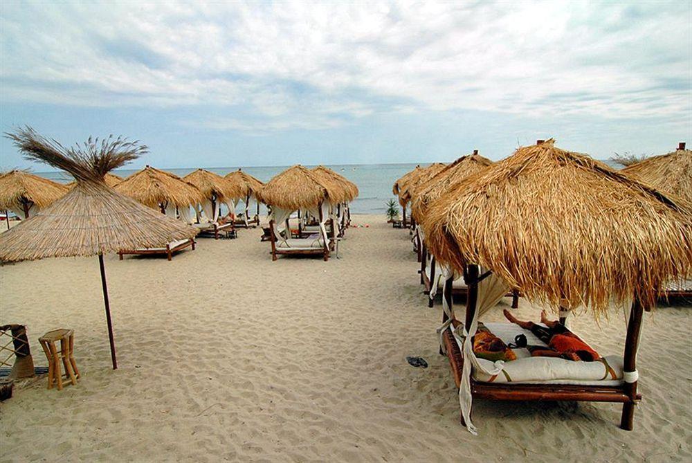 Andalucia Beach Hotel Elenite Ngoại thất bức ảnh