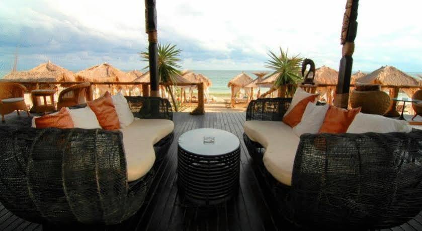 Andalucia Beach Hotel Elenite Ngoại thất bức ảnh