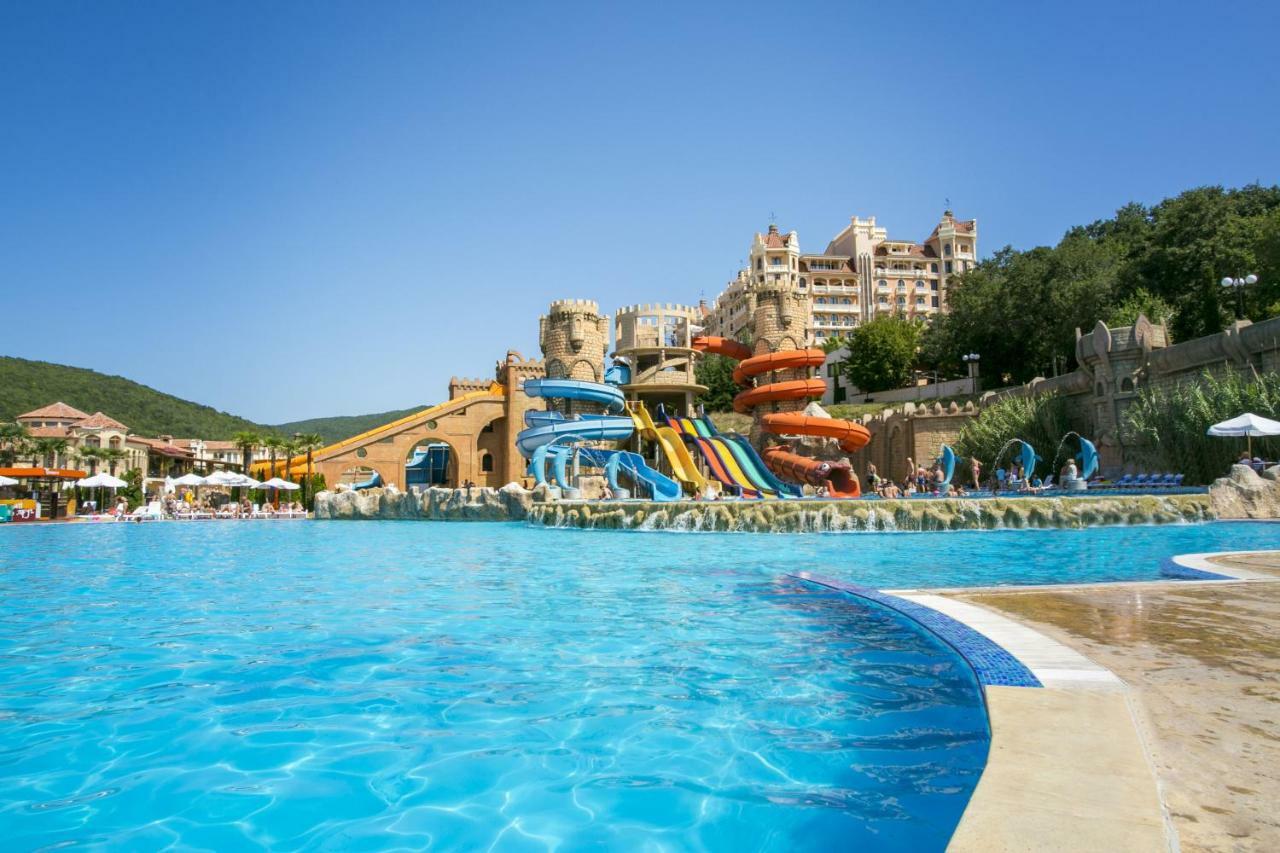 Andalucia Beach Hotel Elenite Ngoại thất bức ảnh