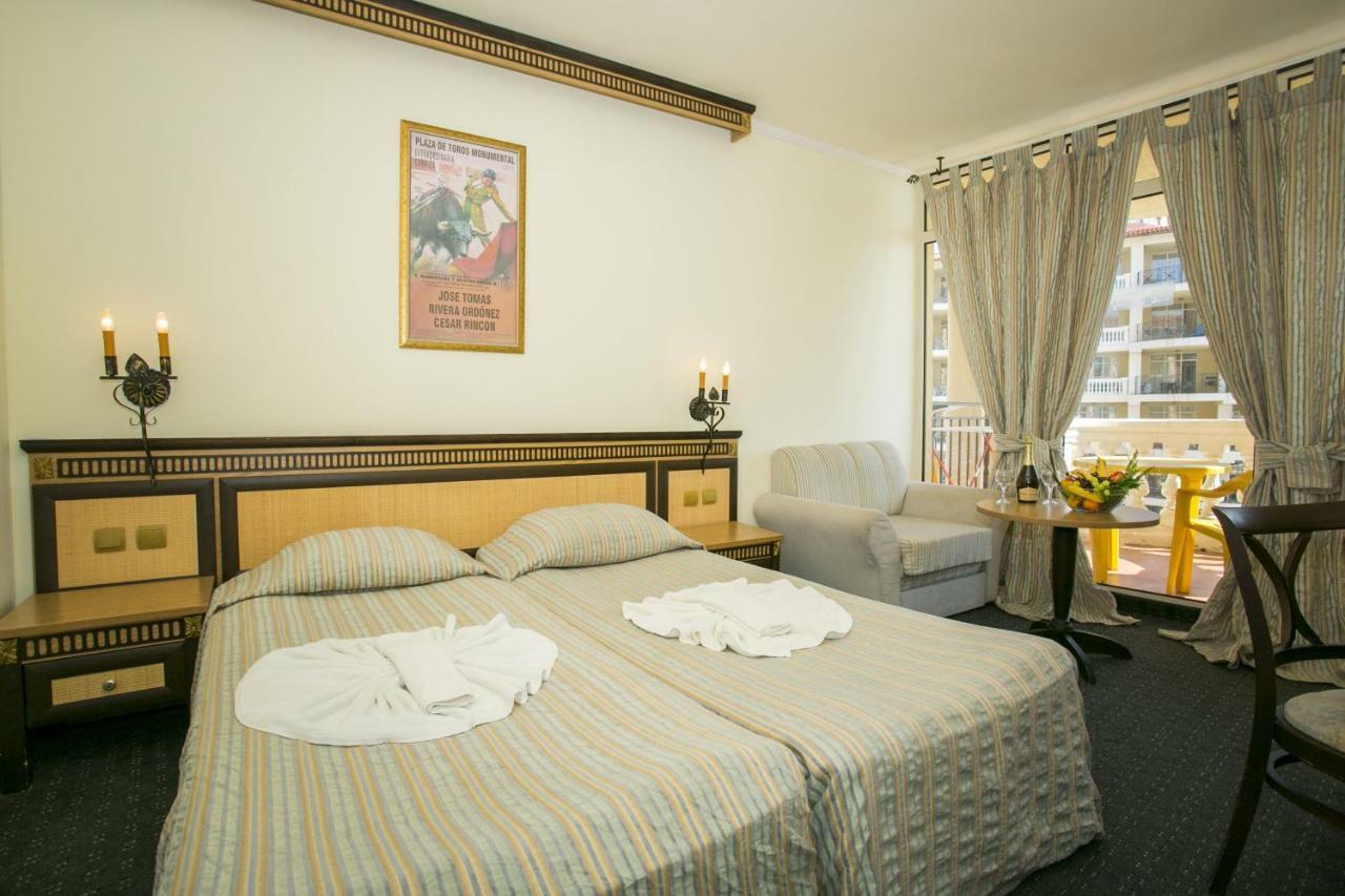 Andalucia Beach Hotel Elenite Phòng bức ảnh
